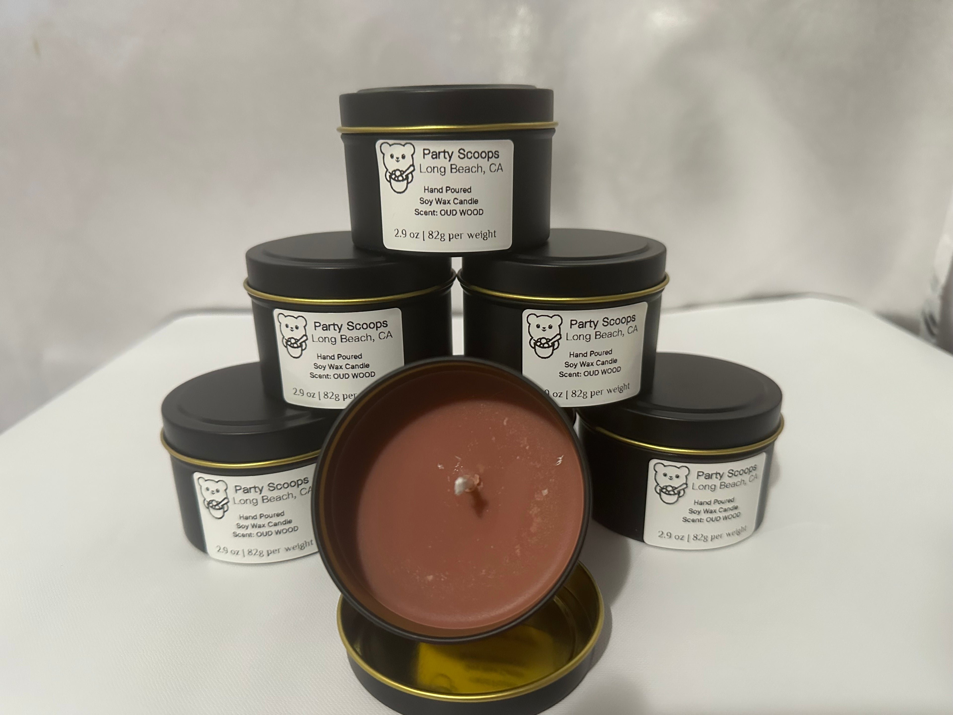 Hand Poured Soy Candle-Scent: Oud Wood